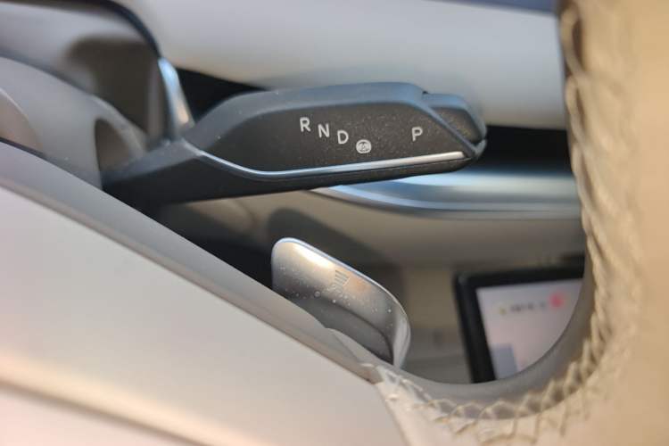 Used IM L7 2022 Angel Wheel Edition Gear Lever