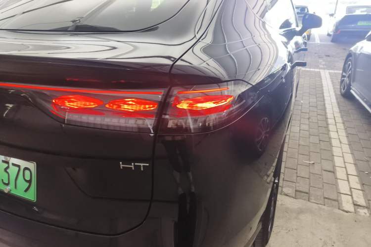 Used Hyptec HT 2025 825 Max Right Rear Taillight