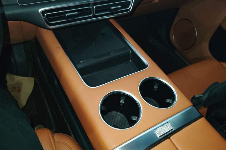 Used Li Auto L8 2023 Pro Model
