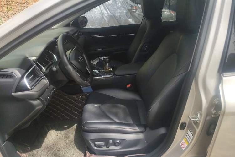 Used Toyota Camry 2018 2.5G Luxury Edition
