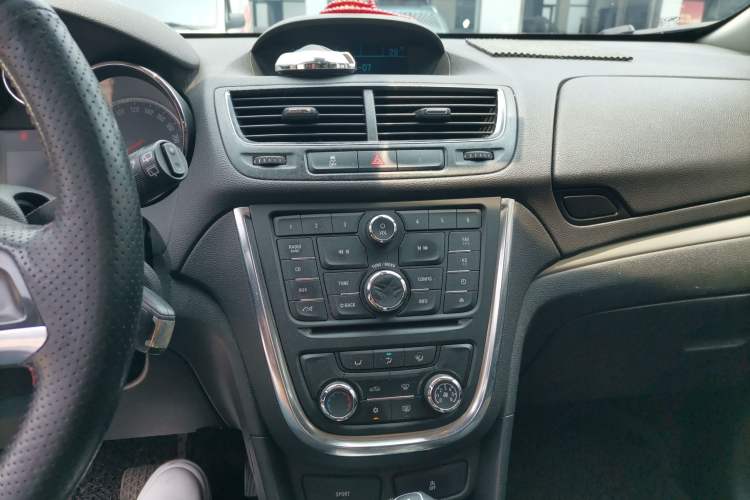 Used Buick Encore 2015 1.4T Automatic Two-Wheel Drive Urban Elite Version