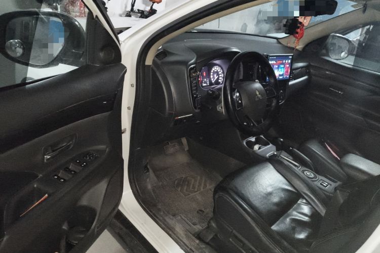 Used Mitsubishi Outlander 2016 2.4L 4x4 Elite Edition 5 Seats
