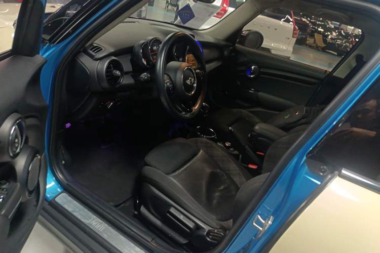 Used MINI 2016 1.5T COOPER Five-Door Edition
