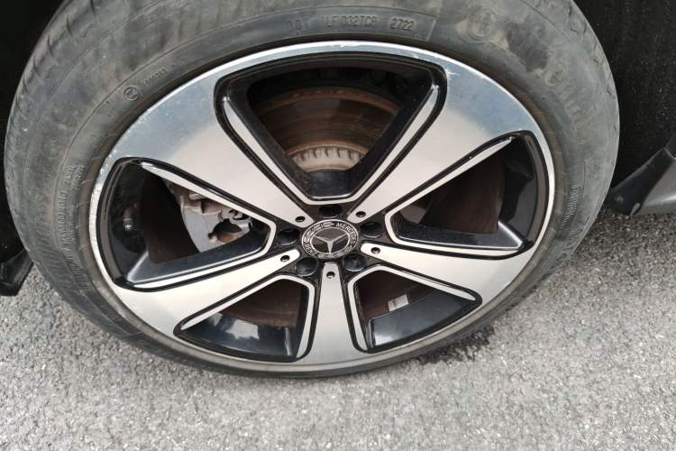 Used Mercedes-Benz GLC 2019 GLC 300 L 4MATIC Dynamic Model Right Rear Wheel Hub