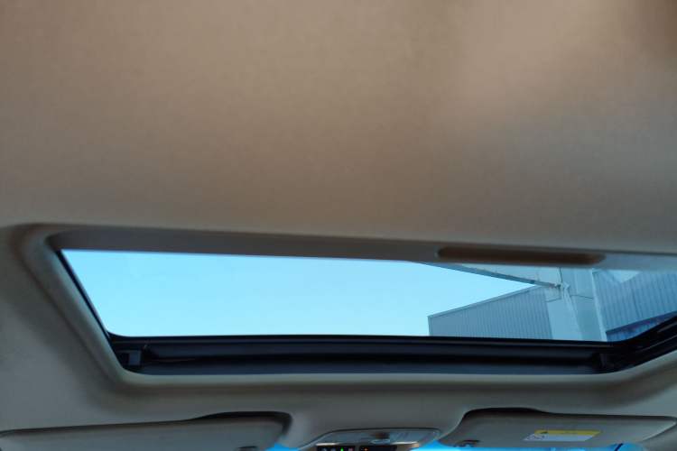 Used Buick GL8 2017 ES 28T Luxury Model China V Standard
