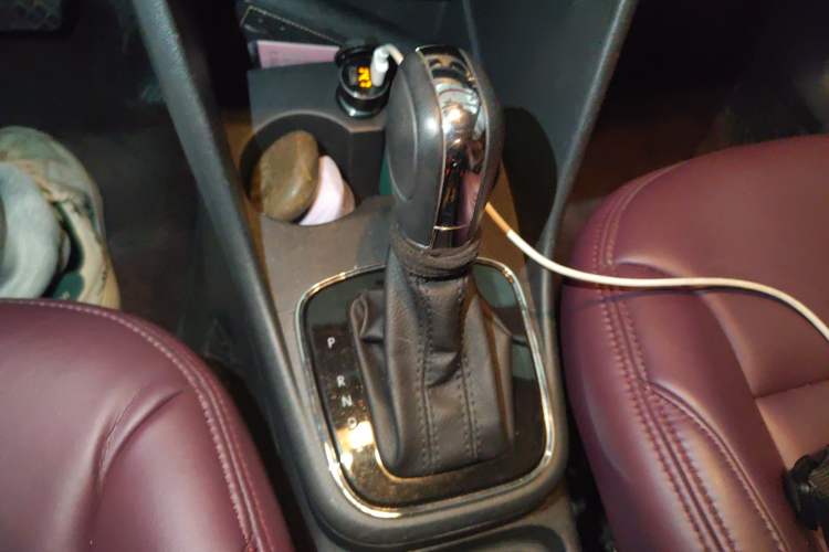 Used Volkswagen Polo 2018 1.5L Automatic Enjoyment Model Gear Lever