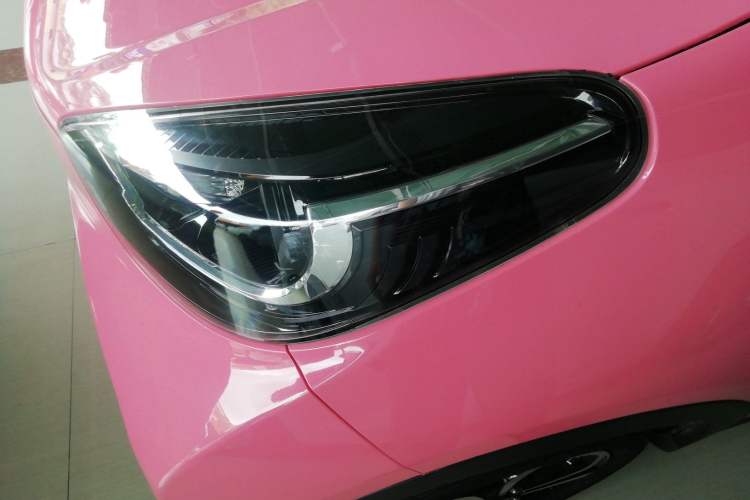 Used Chery New Energy Little Ant 2021 200 000 Yuan Ant Fan Edition Energized Version Lithium Iron Phosphate 301 km
