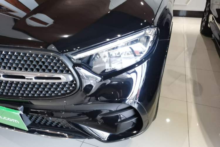 Used Mercedes-Benz GLC 2024 Refreshed GLC 300 L 4MATIC Dynamic Version 5 Seats