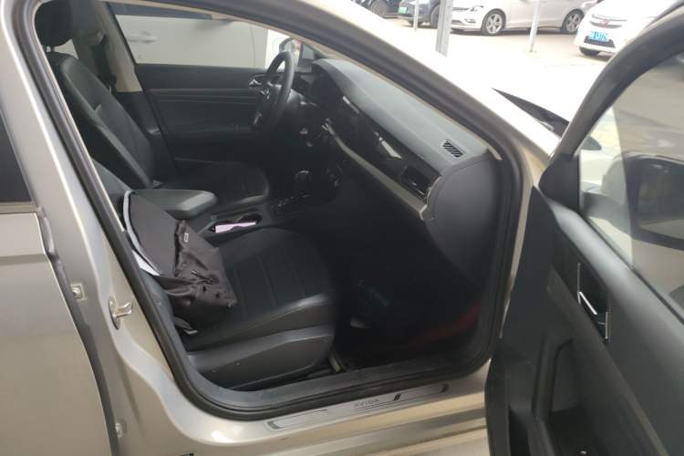 Used Volkswagen Lavida 2019 1.5L Automatic Comfort Edition China VI Standard