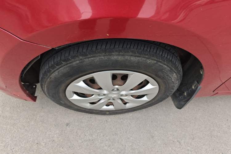 Used Hyundai Verna (older generation) 2014 1.4L Manual Smart GLS Trim
