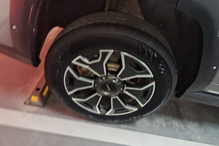 Used Haval H Dog New Energy 2023 DHT-PHEV 105km Tide Electric Version Plus Right Rear Wheel Hub