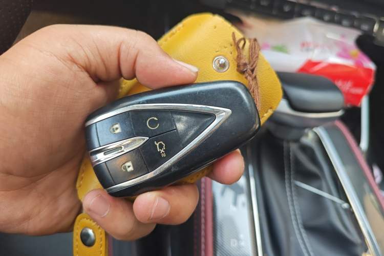 Used CHANGAN OSHAN X5 2021 1.5T DCT Flagship Edition Vehicle Key