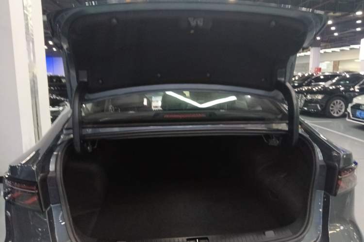 Used Chery Fengyun A8L 2025 1.5 TGDI 145 km Luxury Version