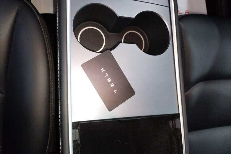 Used Tesla Model Y 2024 Rear-Wheel-Drive Version Vehicle Key