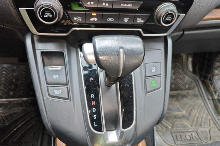 Used Honda CR-V 2017 240TURBO CVT Front-Wheel Drive Fashion Edition