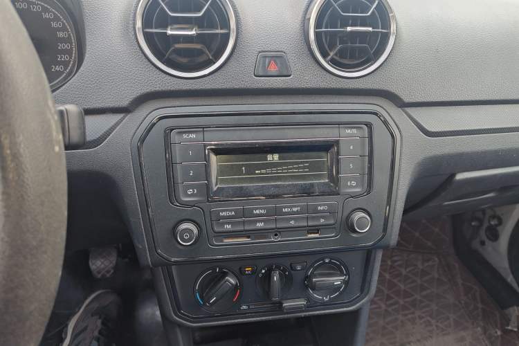 Used Jetta VA3 2019 1.5L Manual Entry-Level Version Audio And AC Panel