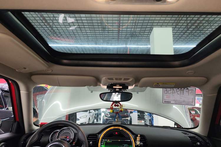 Used MINI Clubman 2018 1.5T COOPER Artist Headliner