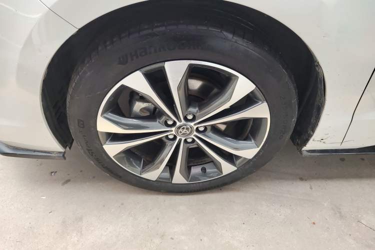 Used Toyota Granvia 2022 2.5L Hybrid Flagship Edition