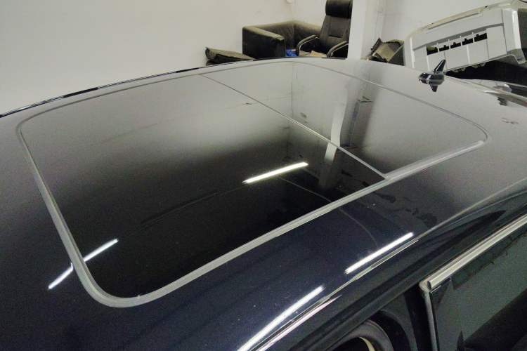 Used Volkswagen Passat 2024 380TSI Dragon Glory Edition Roof