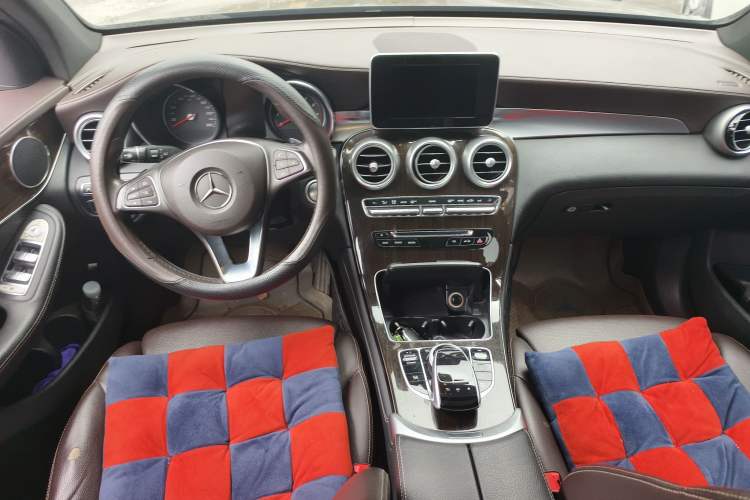 Used Mercedes-Benz GLC 2019 GLC 260 4MATIC Luxury Model