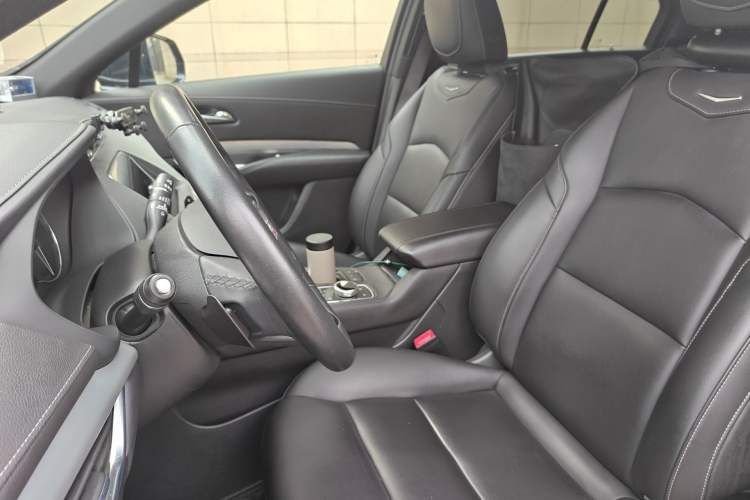 Used Cadillac XT4 2021 28T Two-Wheel Drive Luxury Version
