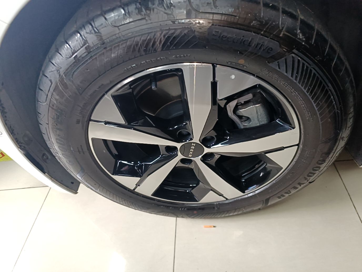 Zeekr 001 2023 WE Edition 100 kWh — снимка 10
