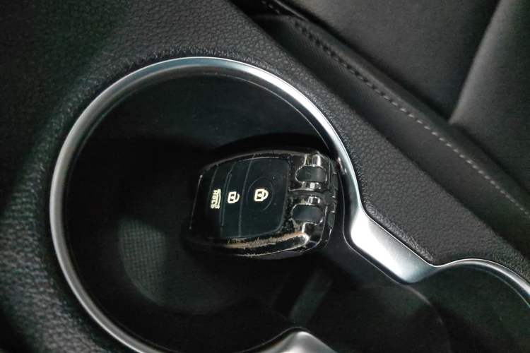 Used Kia KX5 2016 2.0L Automatic 2WD GLS Vehicle Key