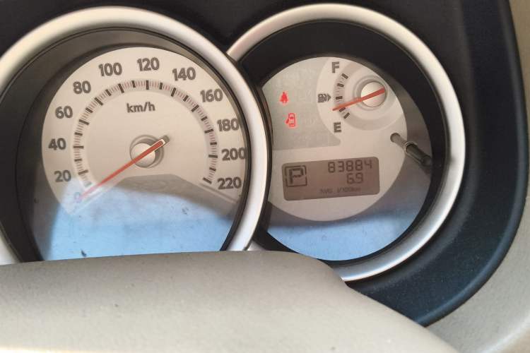 Used Nissan Tiida Sedan 2008 1.6L Automatic Fashion Edition Odometer Close Up