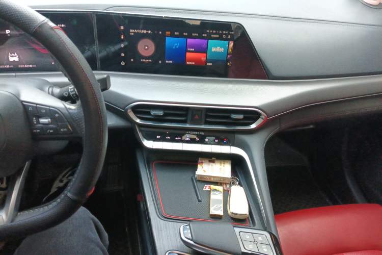 Used CHANGAN UNI-T 2020 1.5T Flagship Version
