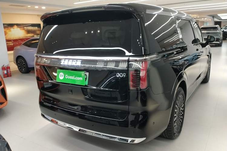Used Zeekr 009 2024 Six-Seat Executive Version 4WD 108 kWh