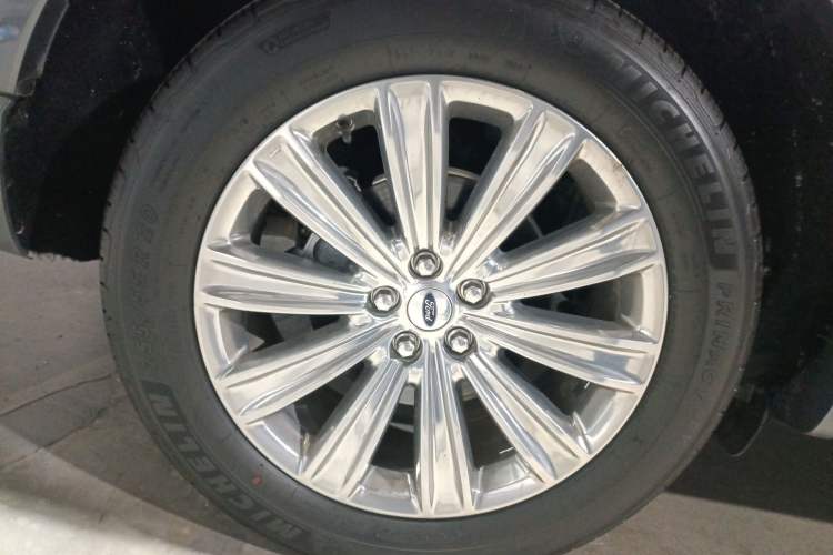 Used Ford Explorer 2020 EcoBoost 285 4x4 Titanium Edition 7-Seater