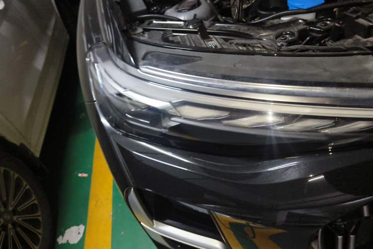 Used Audi Q6 2025 40 TFSI quattro Commemorative Edition Yulin Package 7 Seats Right Front Headlight