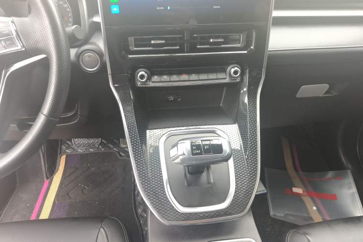 Used Haval M6 2021 PLUS 1.5T DCT Luxury Smart Connectivity Model Gear Lever