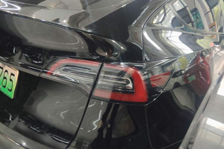 Used Tesla Model Y 2023 Rear-Wheel-Drive Version Right Rear Taillight