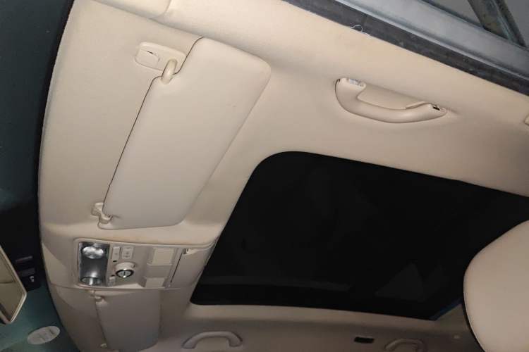 Used Volkswagen Tiguan 2012 1.8TSI Automatic Two-Wheel Drive Elite Edition Headliner