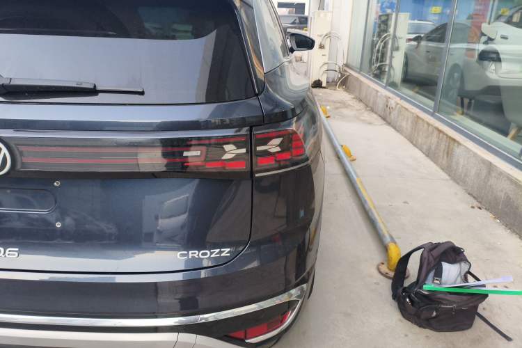 Used Volkswagen ID.6 CROZZ 2022 Long-Range PRO Edition Exterior 6