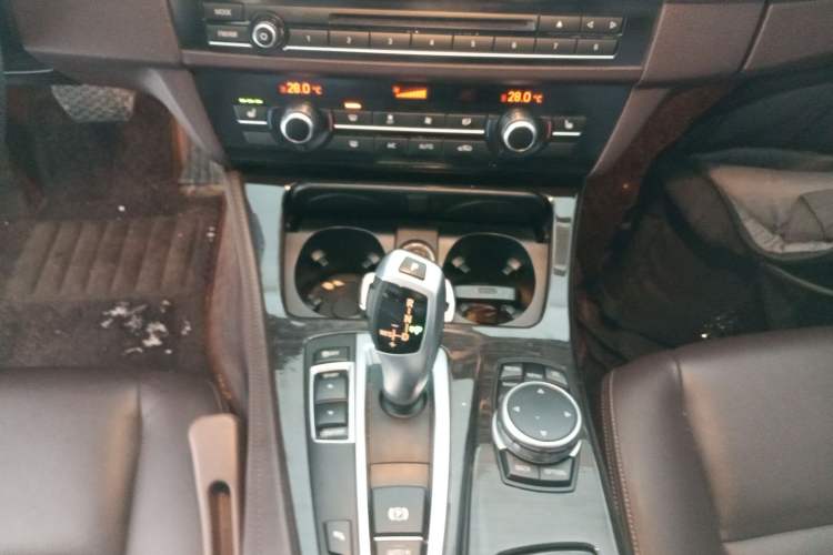 Used BMW 5 Series 2014 525Li Luxury Design Package