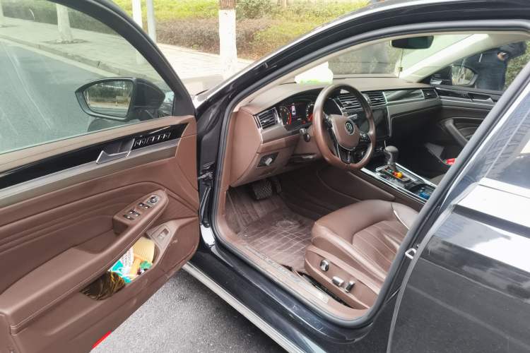 Used Volkswagen Phideon 2021 380TSI Luxury Edition