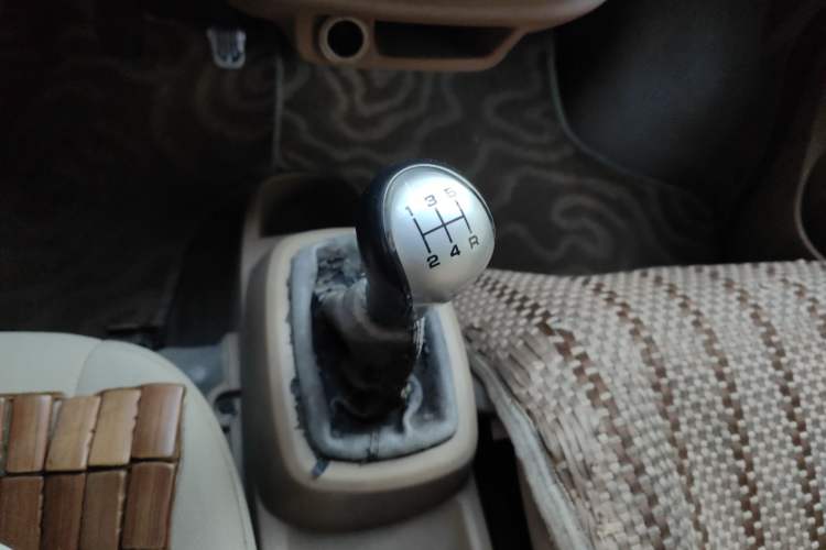 Used Foton Scenic V5 2015 1.2L Standard G12 Gear Lever