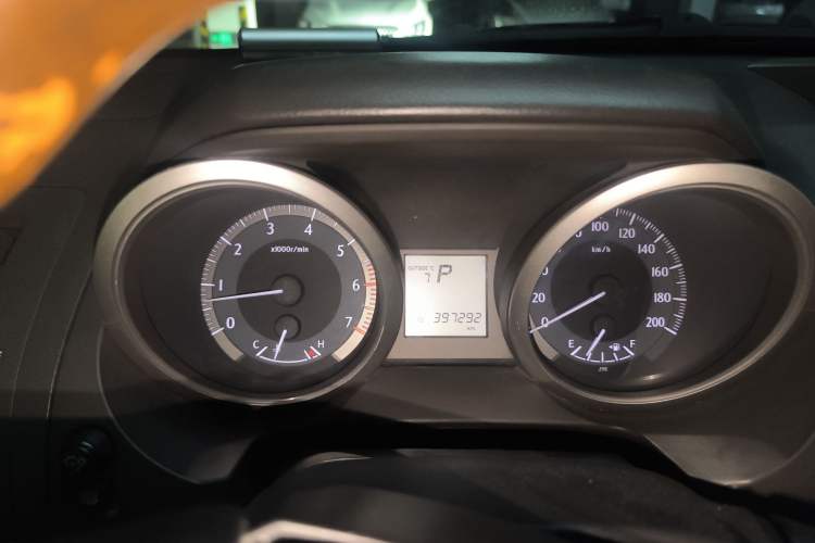 Used Toyota Prado 2010 2.7L Automatic Deluxe Edition