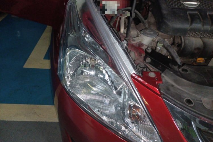 Used Nissan Tiida 2013 1.6L CVT Cool Cafe Edition