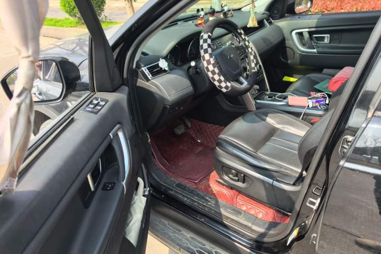 Used Land Rover Discovery Sport 2016 2.0T SE Driver Seat