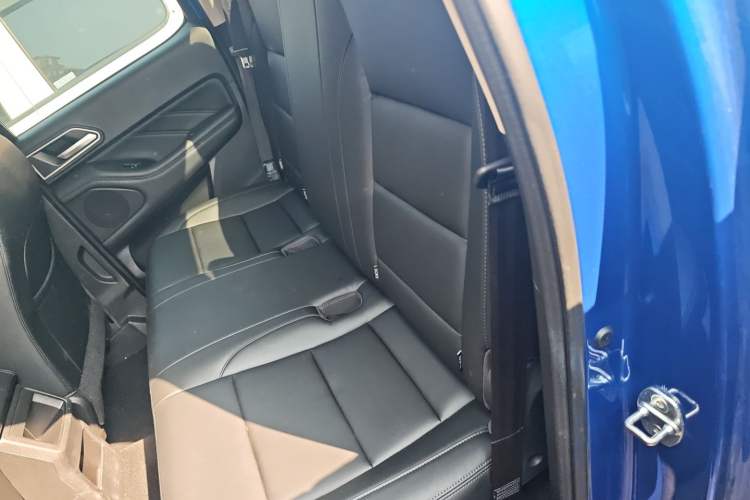 Used Great Wall Poer 2023 2.0T Commercial Version Automatic Diesel 4x4 Elite Long-Box GW4D20M