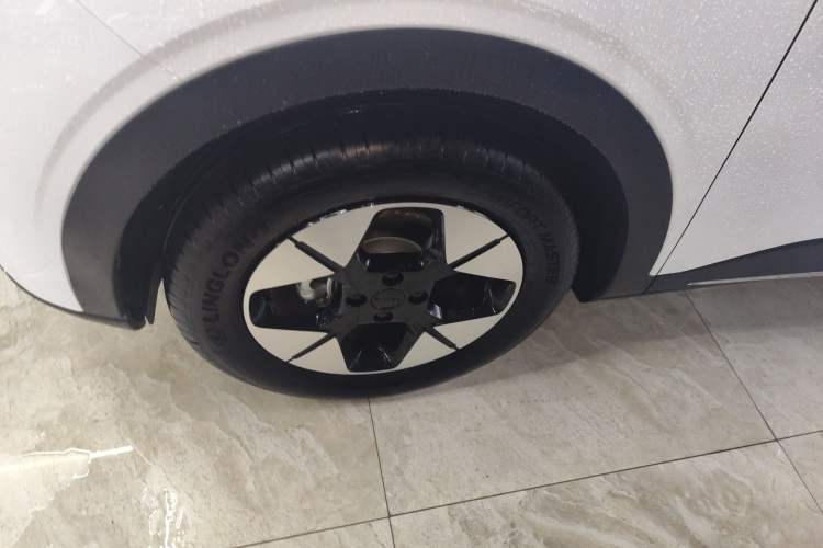 Used Geely Galaxy Geome 2025 310km Dream Edition Left Front Wheel Hub