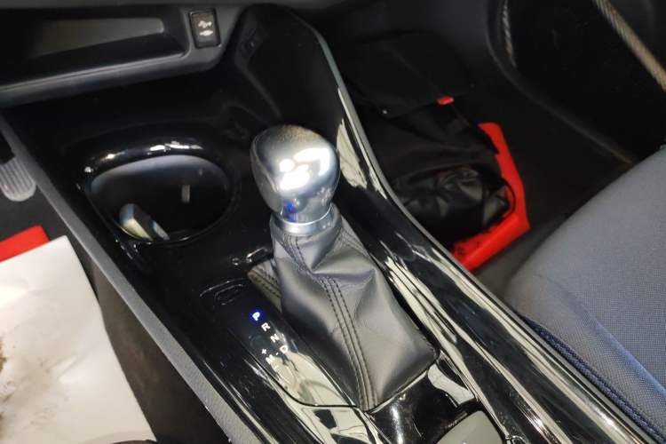 Used Toyota C-HR 2018 2.0L Leading Edition China V-standard