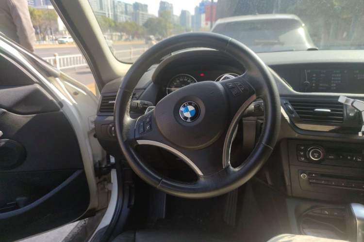 Used BMW X1 2010 xDrive28i
