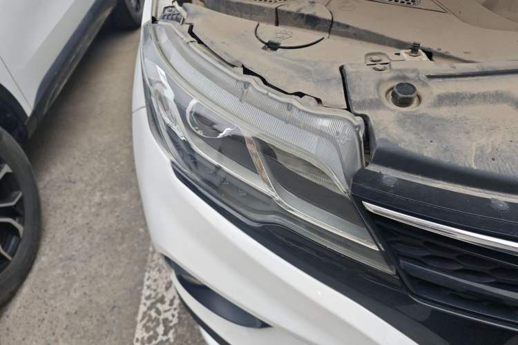 Used Soueast DX3 2019 1.5L Manual Luxury Model China VI Standard Right Front Headlight