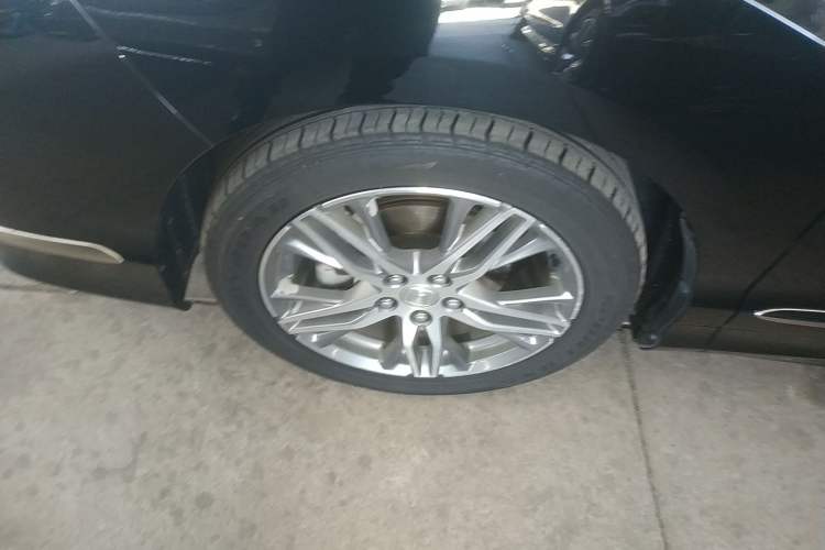 Used Honda Elysion 2019 2.0L Hybrid Luxury Edition Left Front Wheel Hub