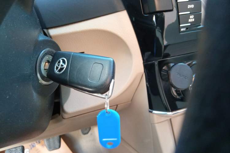 Used Toyota Corolla 2014 1.6L Manual GL Vehicle Key