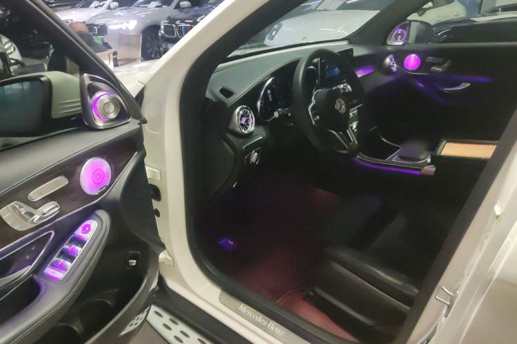 Used Mercedes-Benz GLC 2020 GLC 300 L 4MATIC Dynamic Edition
